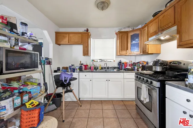 $999,000 | 3116 West Vernon Avenue, Los Angeles, CA 90008