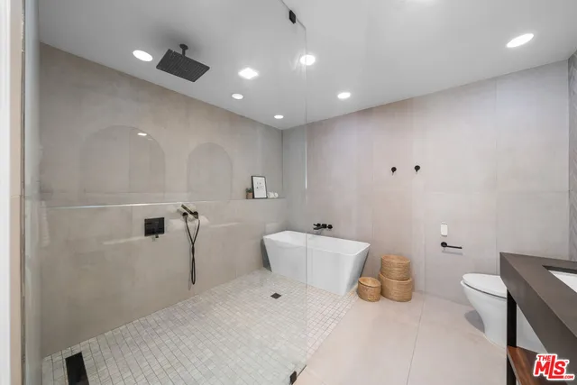 $1,380,000 | 2 Sycamore Lane, Rolling Hills Estates, CA 90274