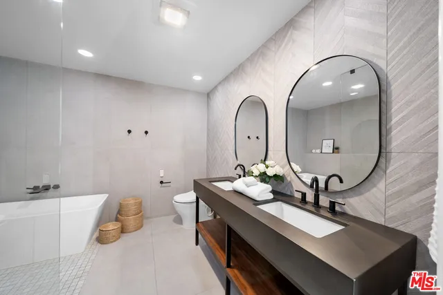 $1,380,000 | 2 Sycamore Lane, Rolling Hills Estates, CA 90274