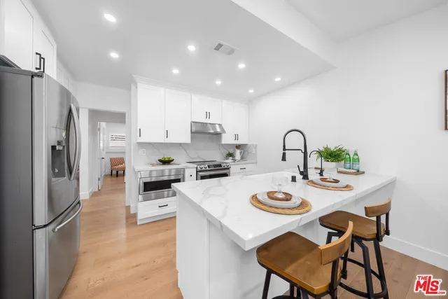 $1,380,000 | 2 Sycamore Lane, Rolling Hills Estates, CA 90274