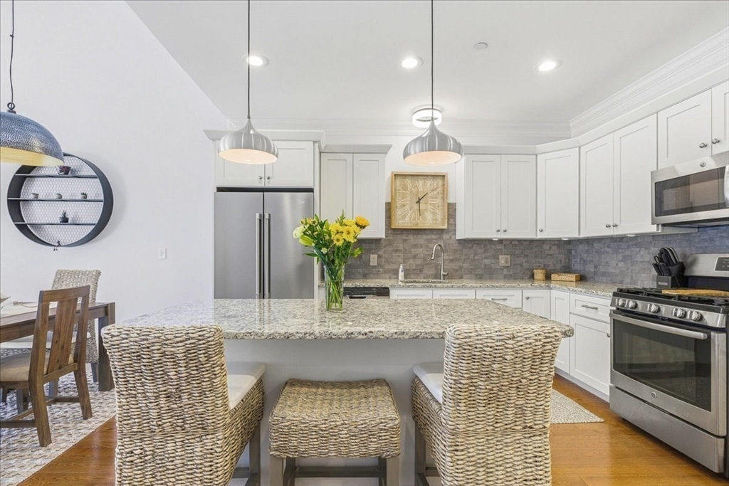 12 Milestone Way, Unit 12 Hanover, MA 02339 - Photo 3 of 36