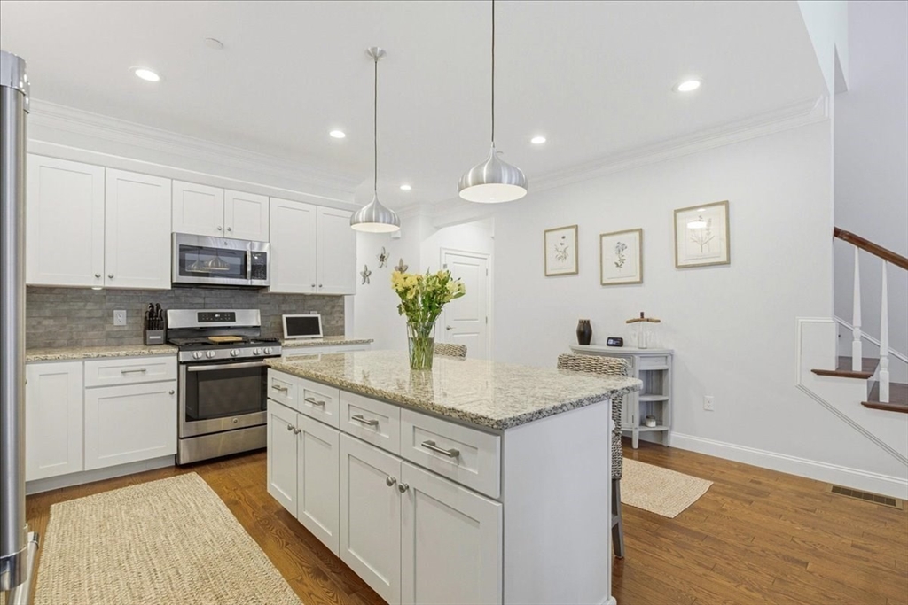 12 Milestone Way, Unit 12 Hanover, MA 02339 - Photo 5 of 36