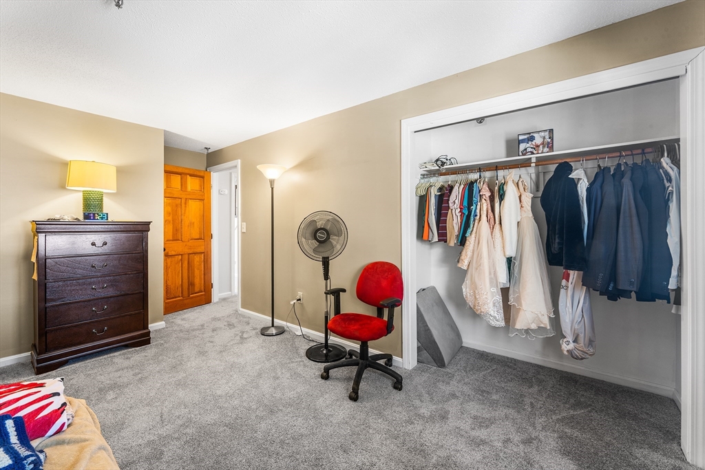 25 Tobey Road, Unit 57 Dracut, MA 01826 - Photo 12 of 24