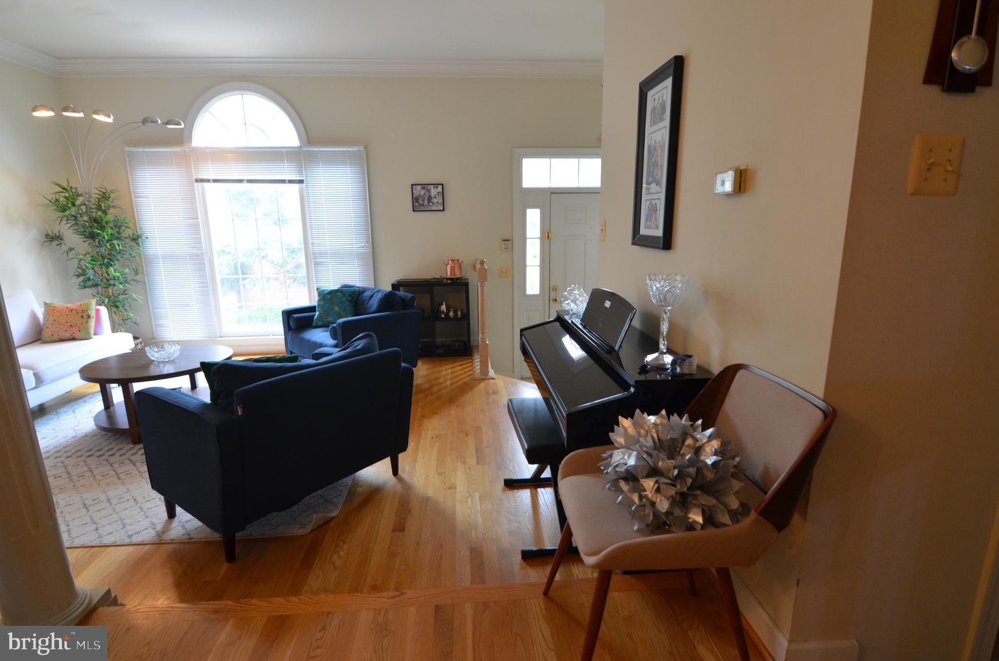8173 Boss Street Vienna, VA 22182 - Photo 6 of 59 main level