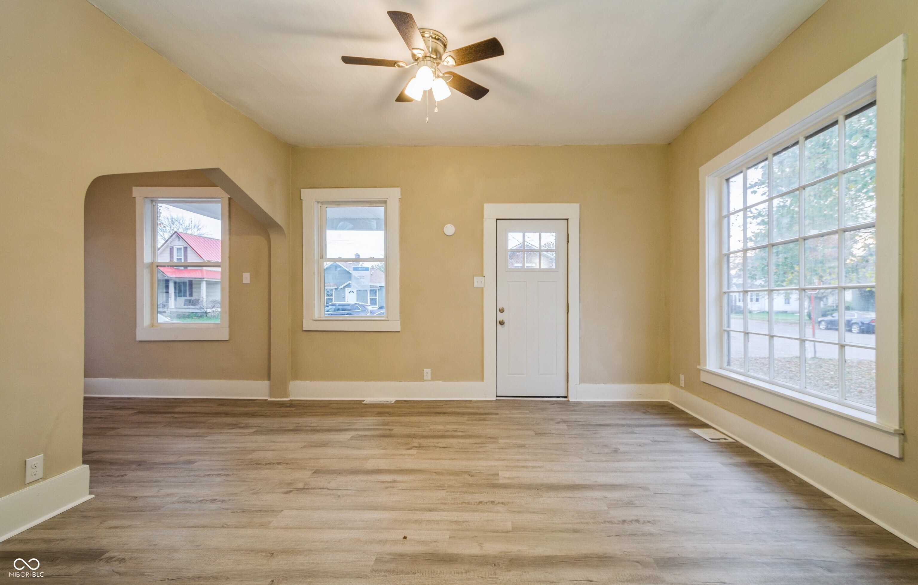 616 West Marshall Street Decatur, IN 46733 - Photo 3 of 15