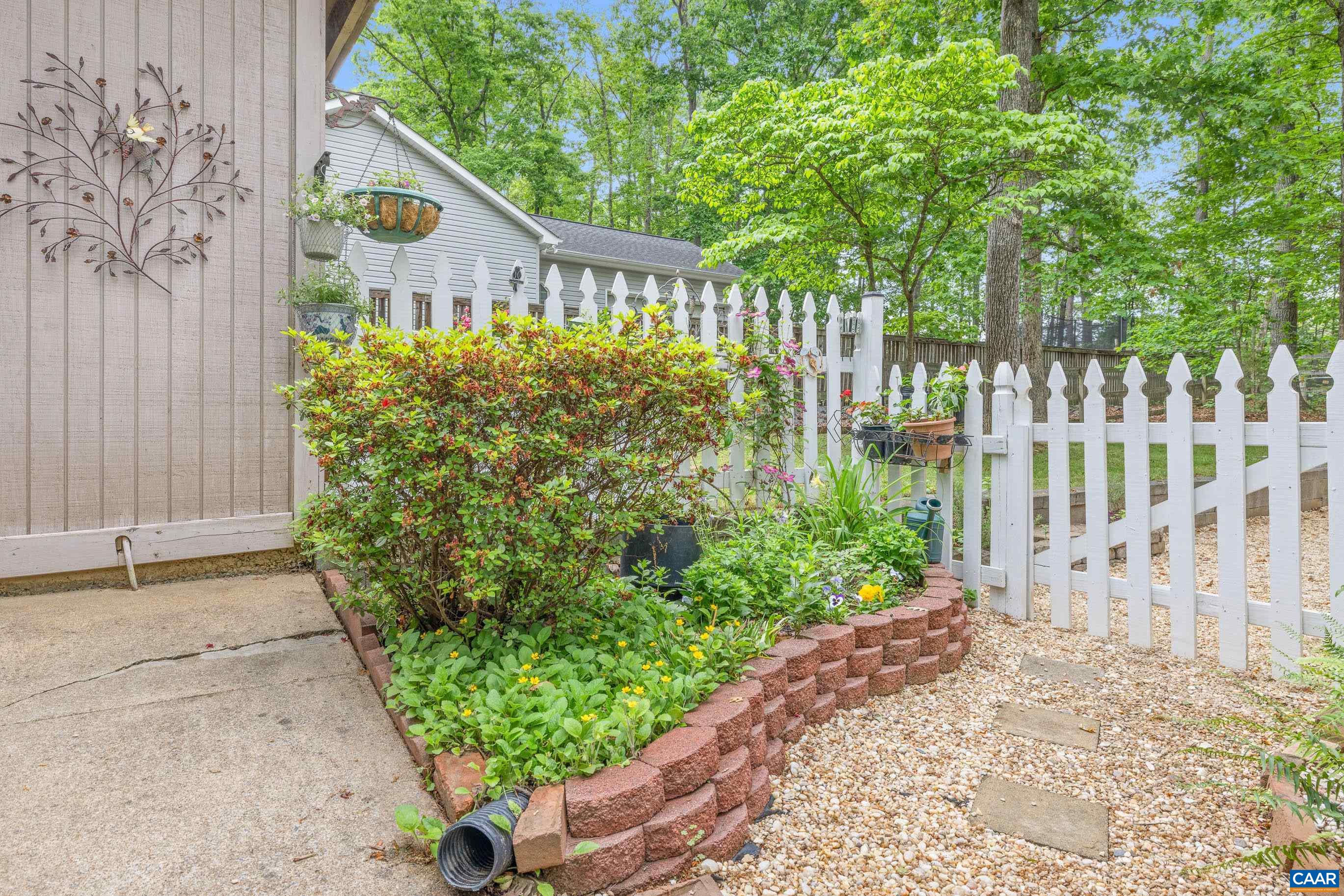 9 Glen Burnie Road Palmyra, VA 22963 - Photo 20 of 45
