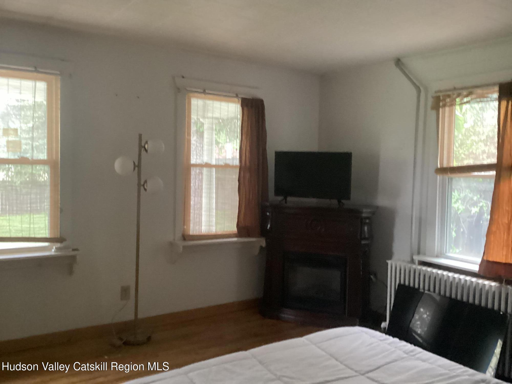 3124 Rte 9W Saugerties, NY 12477 - Photo 8 of 20 Downstair bedroom