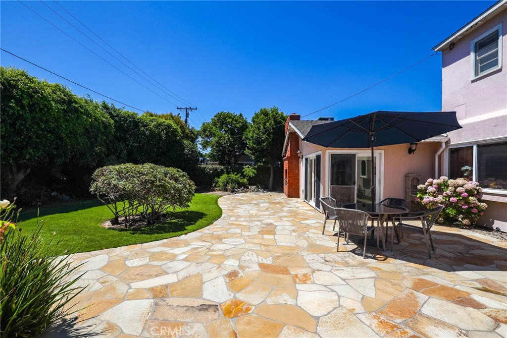 11672 Foster Road Rossmoor, CA 90720 - Photo 32 of 43