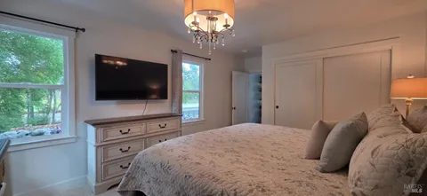 $1,975,000 | 820-824 Warm Springs Road, Kenwood, CA 95452
