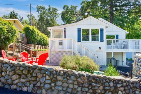 $1,975,000 | 820-824 Warm Springs Road, Kenwood, CA 95452
