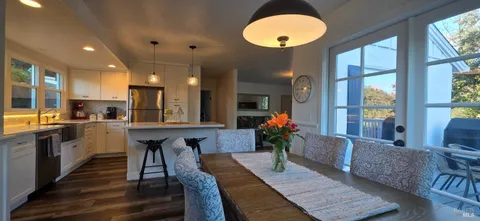 $1,975,000 | 820-824 Warm Springs Road, Kenwood, CA 95452