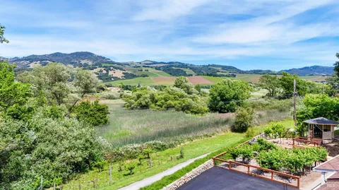 $1,975,000 | 820-824 Warm Springs Road, Kenwood, CA 95452