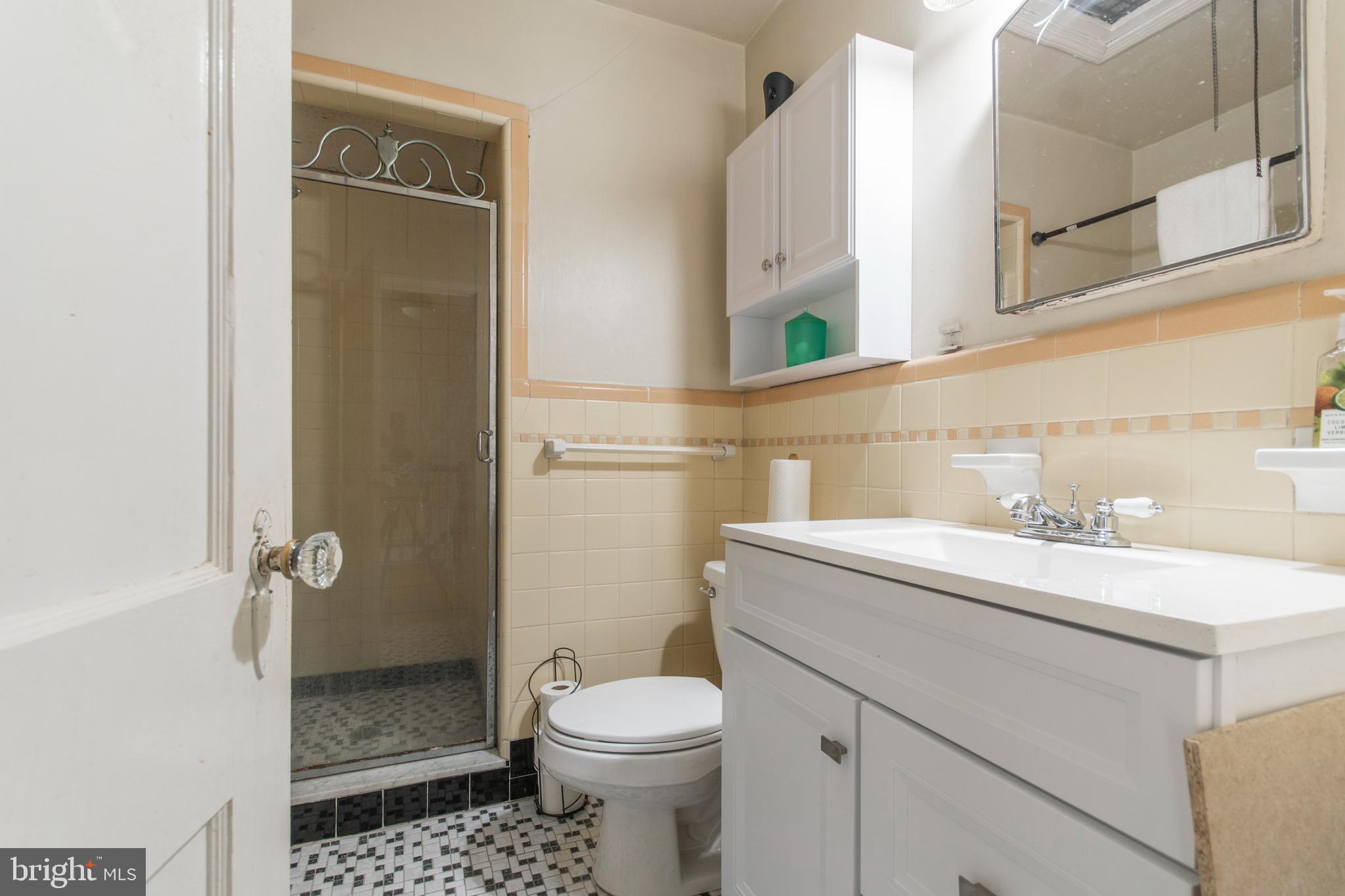 7524 Beverly Road Philadelphia, PA 19138 - Photo 12 of 31 Upstairs Bathroom
