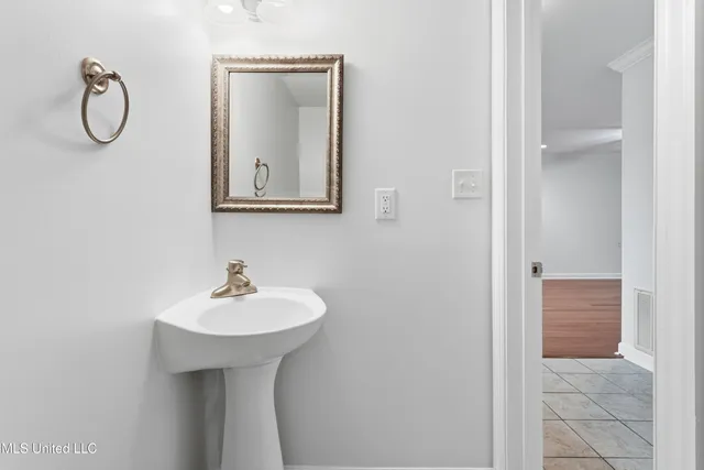 $415,000 | 527 Front Beach Drive, Unit 46, Ocean Springs, MS 39564