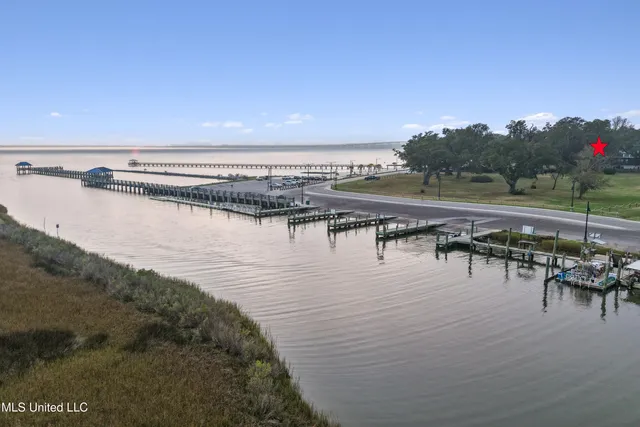 $415,000 | 527 Front Beach Drive, Unit 46, Ocean Springs, MS 39564