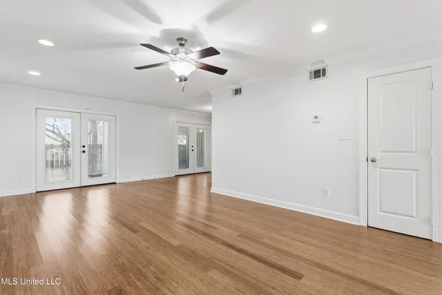 $415,000 | 527 Front Beach Drive, Unit 46, Ocean Springs, MS 39564