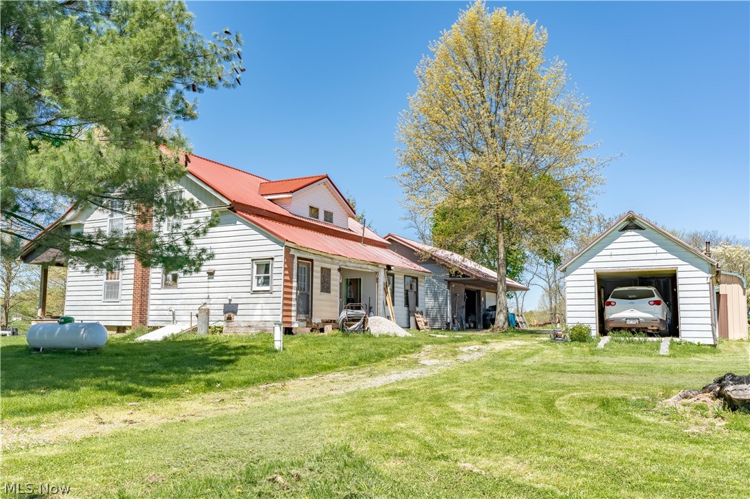 9228 Briar Road Magnolia, OH 44643 - Photo 30 of 33