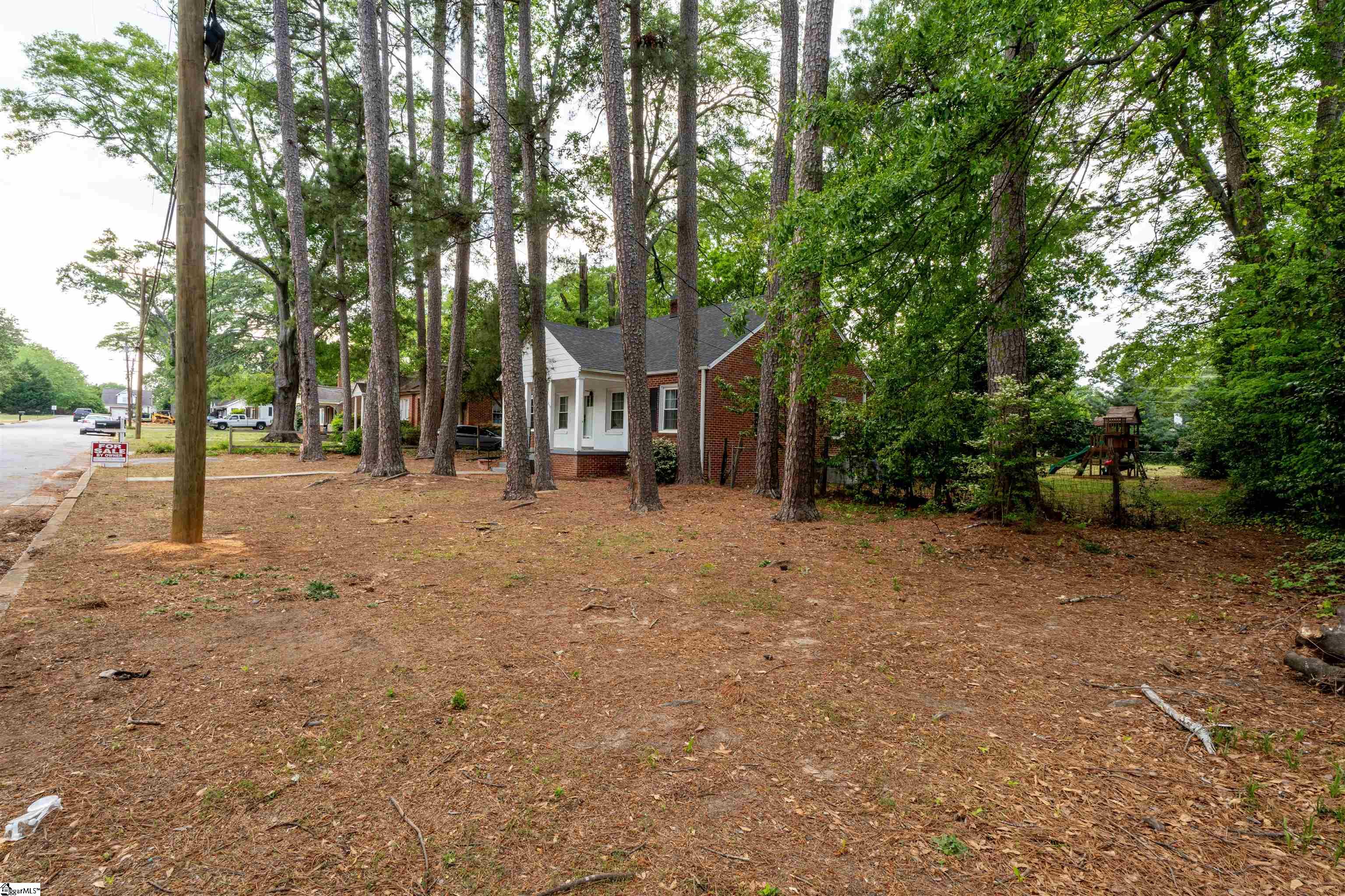 308 West Fredericks Street Anderson, SC 29625 - Photo 31 of 39