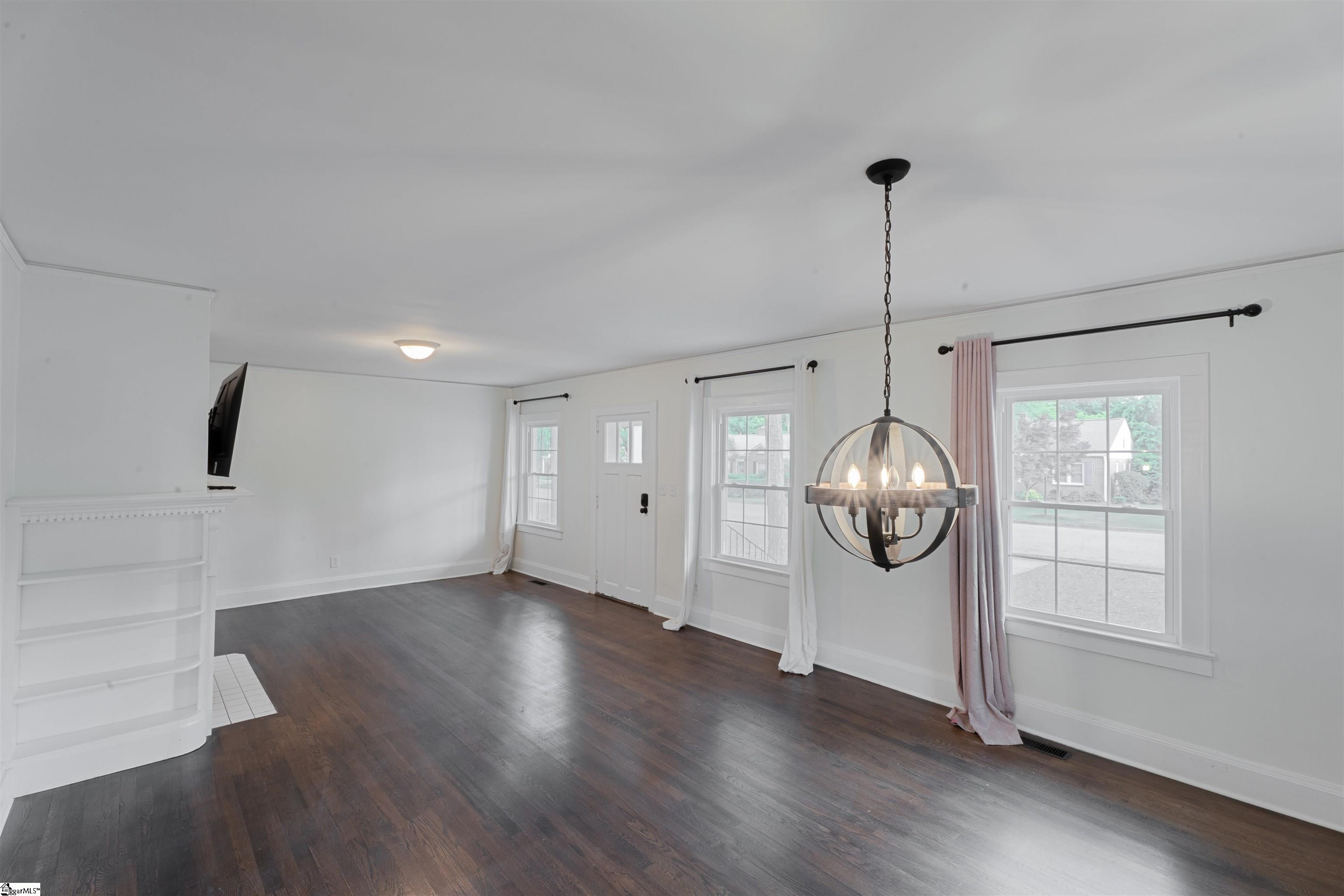 308 West Fredericks Street Anderson, SC 29625 - Photo 4 of 39