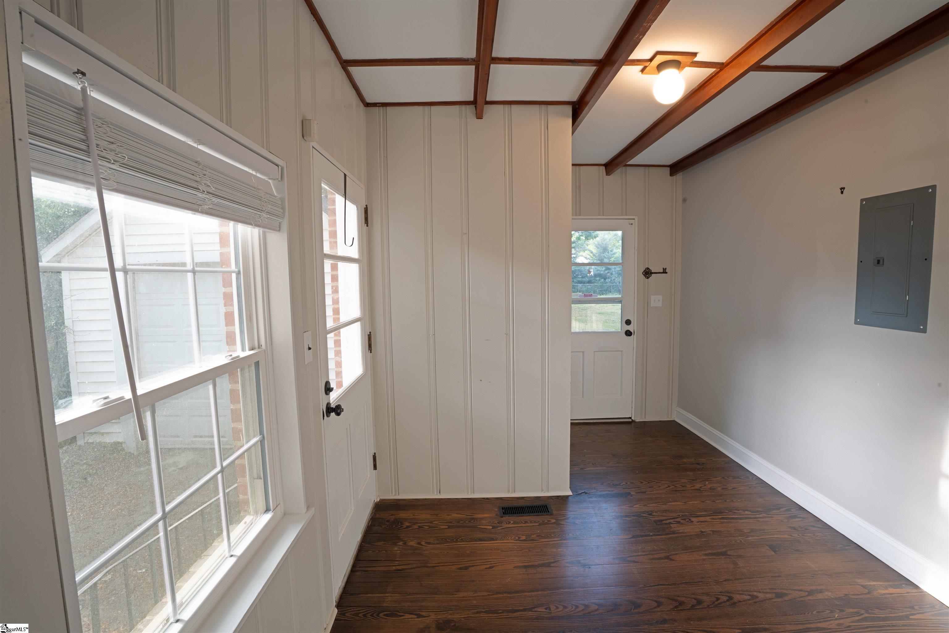 308 West Fredericks Street Anderson, SC 29625 - Photo 9 of 39
