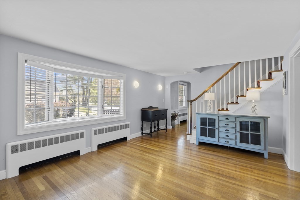 8 Tudor Road Needham, MA 02492 - Photo 17 of 42