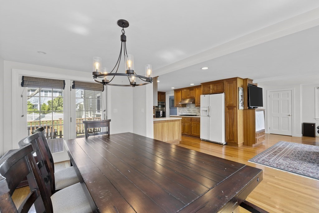 8 Tudor Road Needham, MA 02492 - Photo 9 of 42