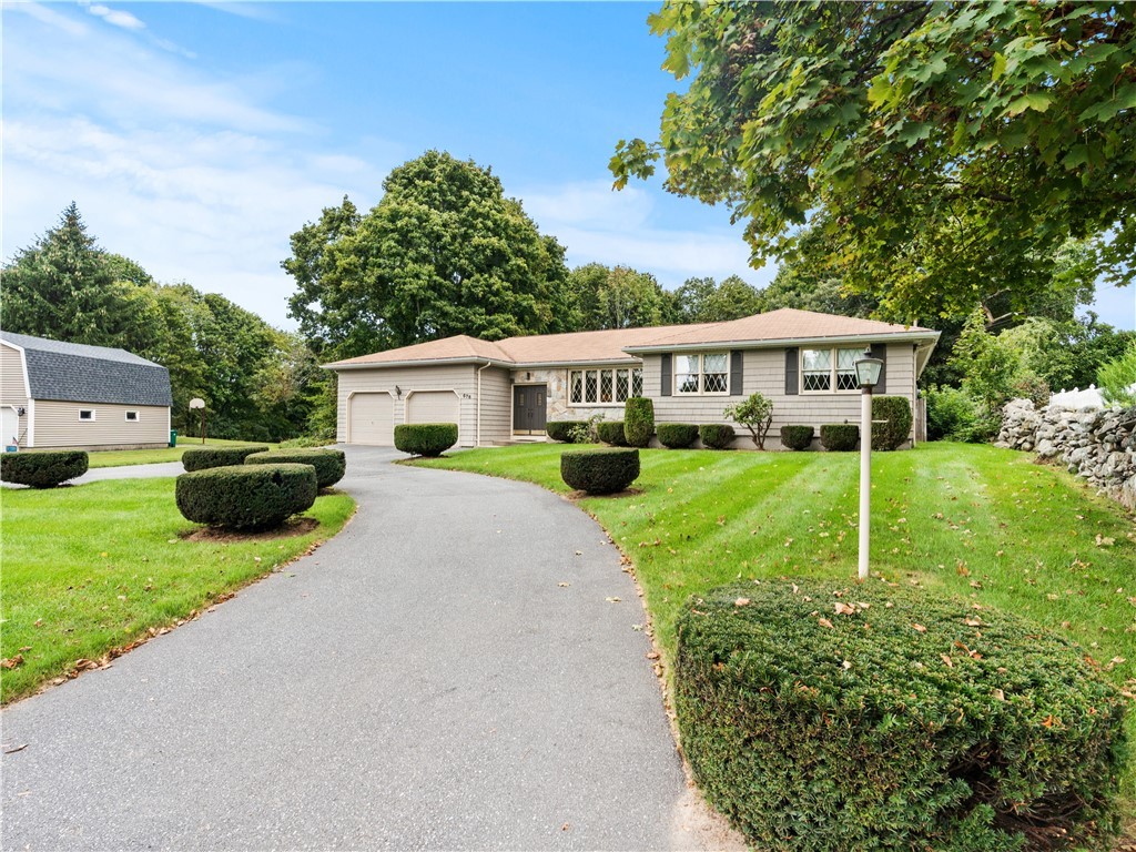 676 Elder Ballou Meeting House Road Woonsocket, RI 02895 - Photo 4 of 42