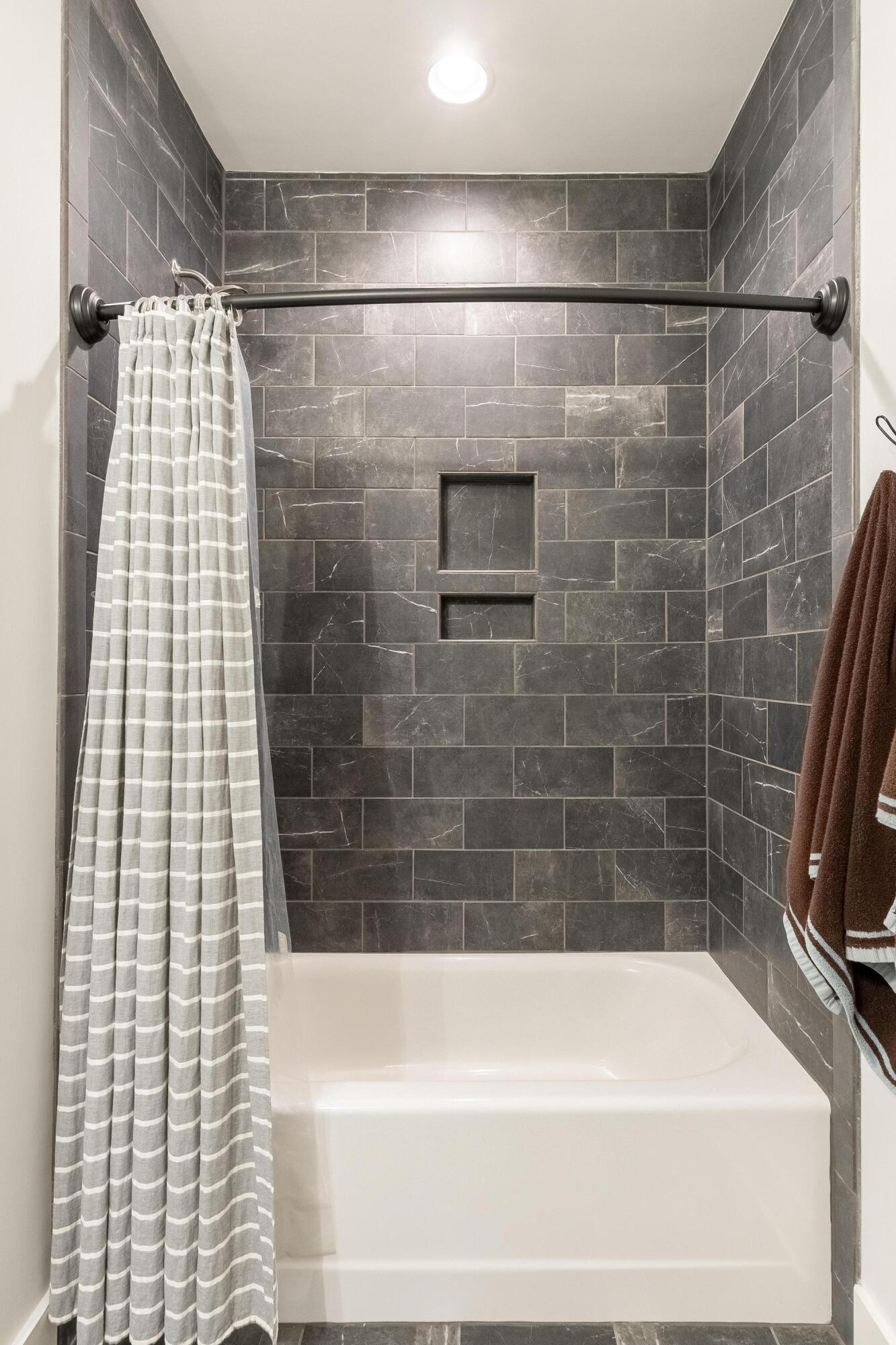 8893 Grey Reed Drive Ooltewah, TN 37363 - Photo 30 of 40 2026_03_March_8893_Grey_Reed_Dr_0034