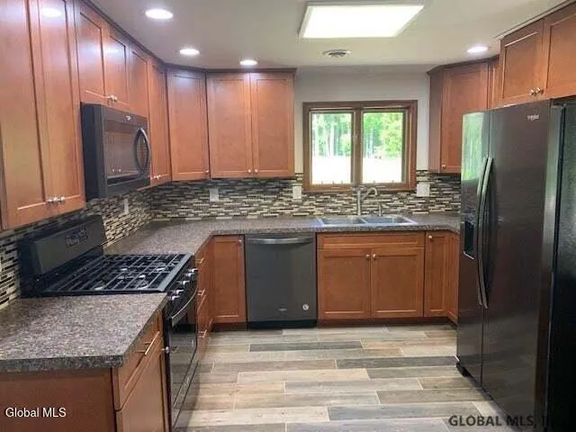 $2,500 | 650 Rock City Road, Ballston Spa, NY 12020