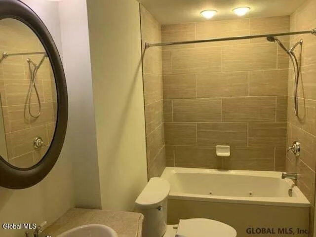 $2,500 | 650 Rock City Road, Ballston Spa, NY 12020