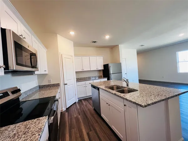 $2,150 | 2217 Pioneer Drive, Princeton, TX 75407