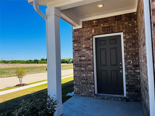 $2,150 | 2217 Pioneer Drive, Princeton, TX 75407