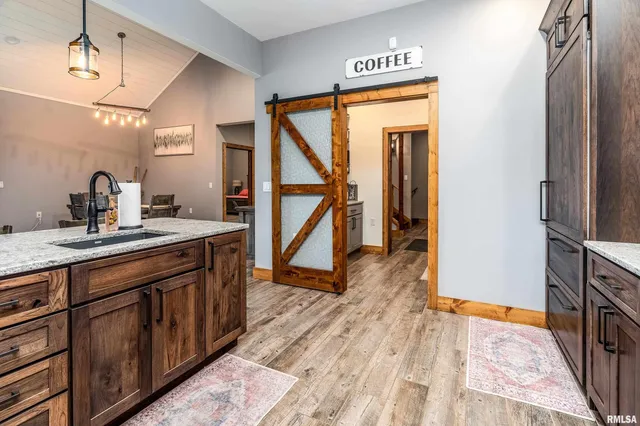 $975,000 | 1651 Sneed Road, Carbondale, IL 62902