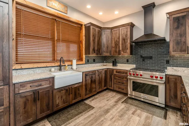 $975,000 | 1651 Sneed Road, Carbondale, IL 62902