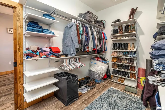 $975,000 | 1651 Sneed Road, Carbondale, IL 62902