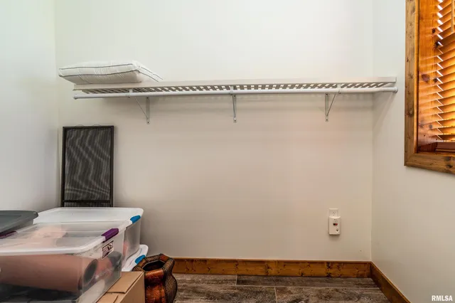 $975,000 | 1651 Sneed Road, Carbondale, IL 62902