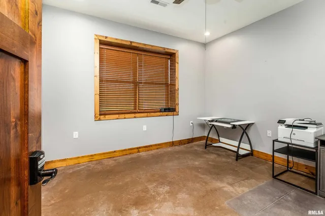 $975,000 | 1651 Sneed Road, Carbondale, IL 62902