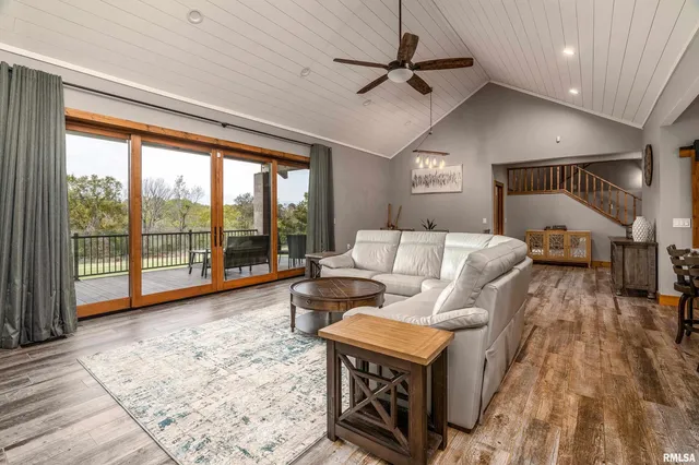 $975,000 | 1651 Sneed Road, Carbondale, IL 62902