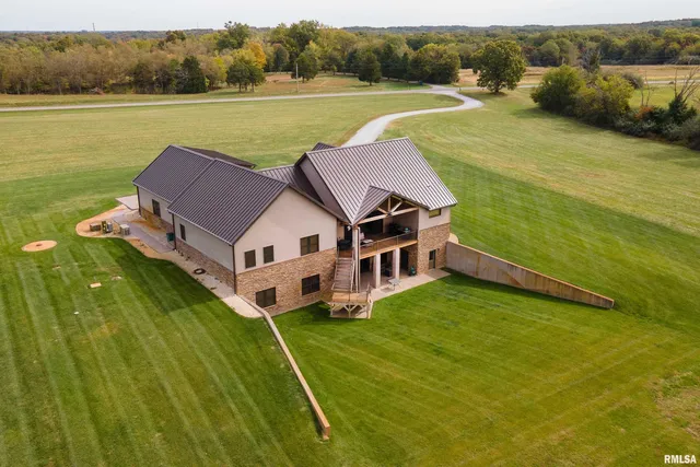 $975,000 | 1651 Sneed Road, Carbondale, IL 62902