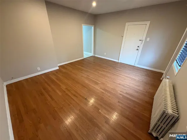 $2,000 | 139 40th Street, Union City, NJ 07087