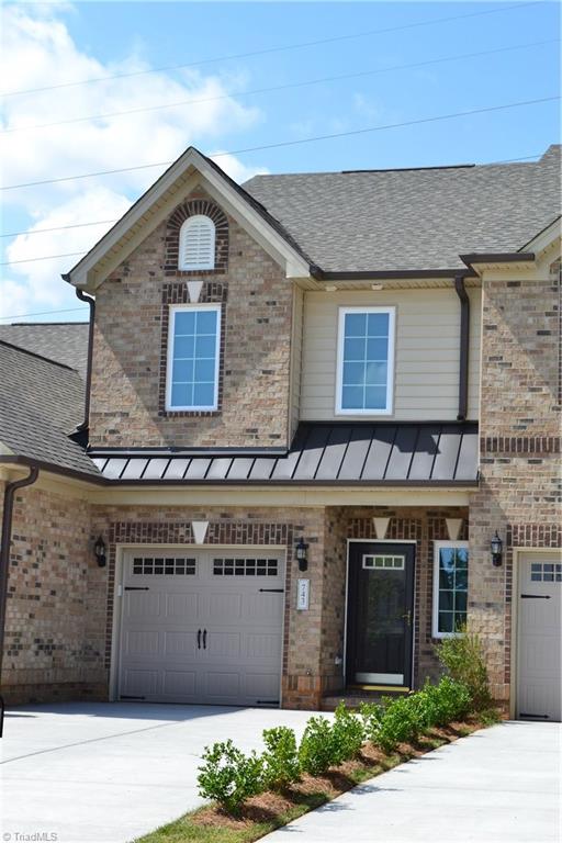 686 Nikyle Circle High Point, NC 27265 - Photo 1 of 30 Gallery Image 1