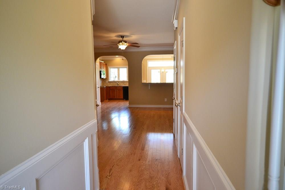 686 Nikyle Circle High Point, NC 27265 - Photo 2 of 30 Gallery Image 2