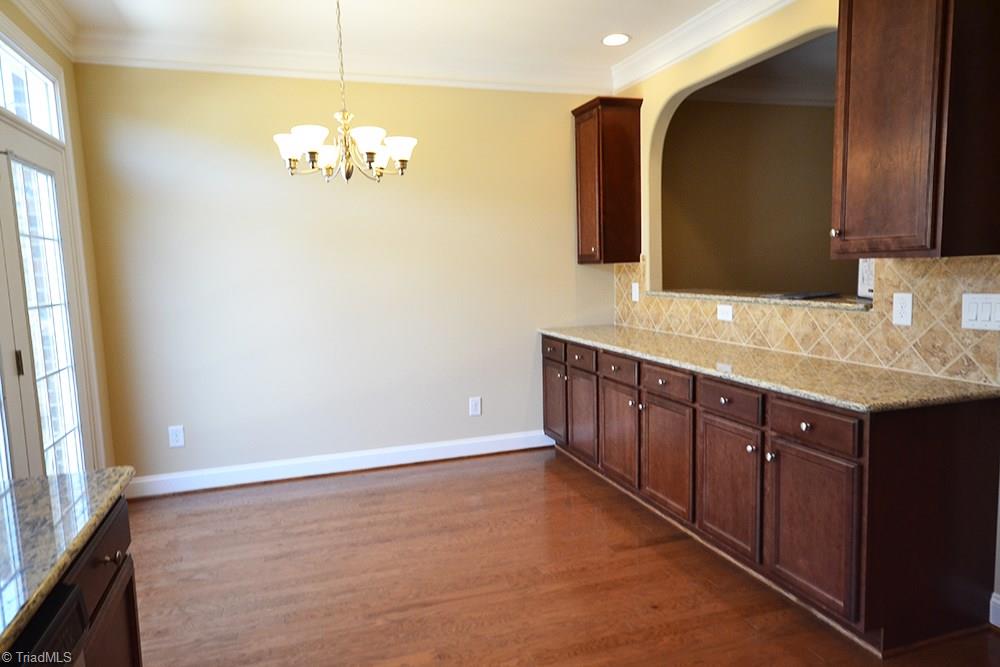 686 Nikyle Circle High Point, NC 27265 - Photo 5 of 30 Gallery Image 5