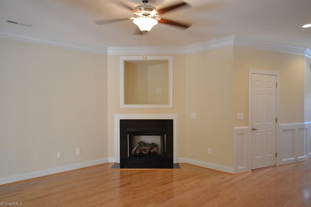 686 Nikyle Circle High Point, NC 27265 - Photo 8 of 30 Gallery Image 8