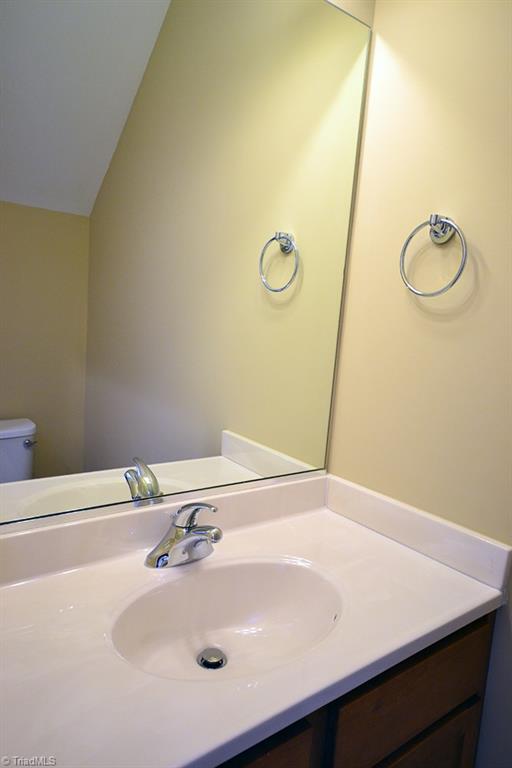 686 Nikyle Circle High Point, NC 27265 - Photo 9 of 30 Gallery Image 9