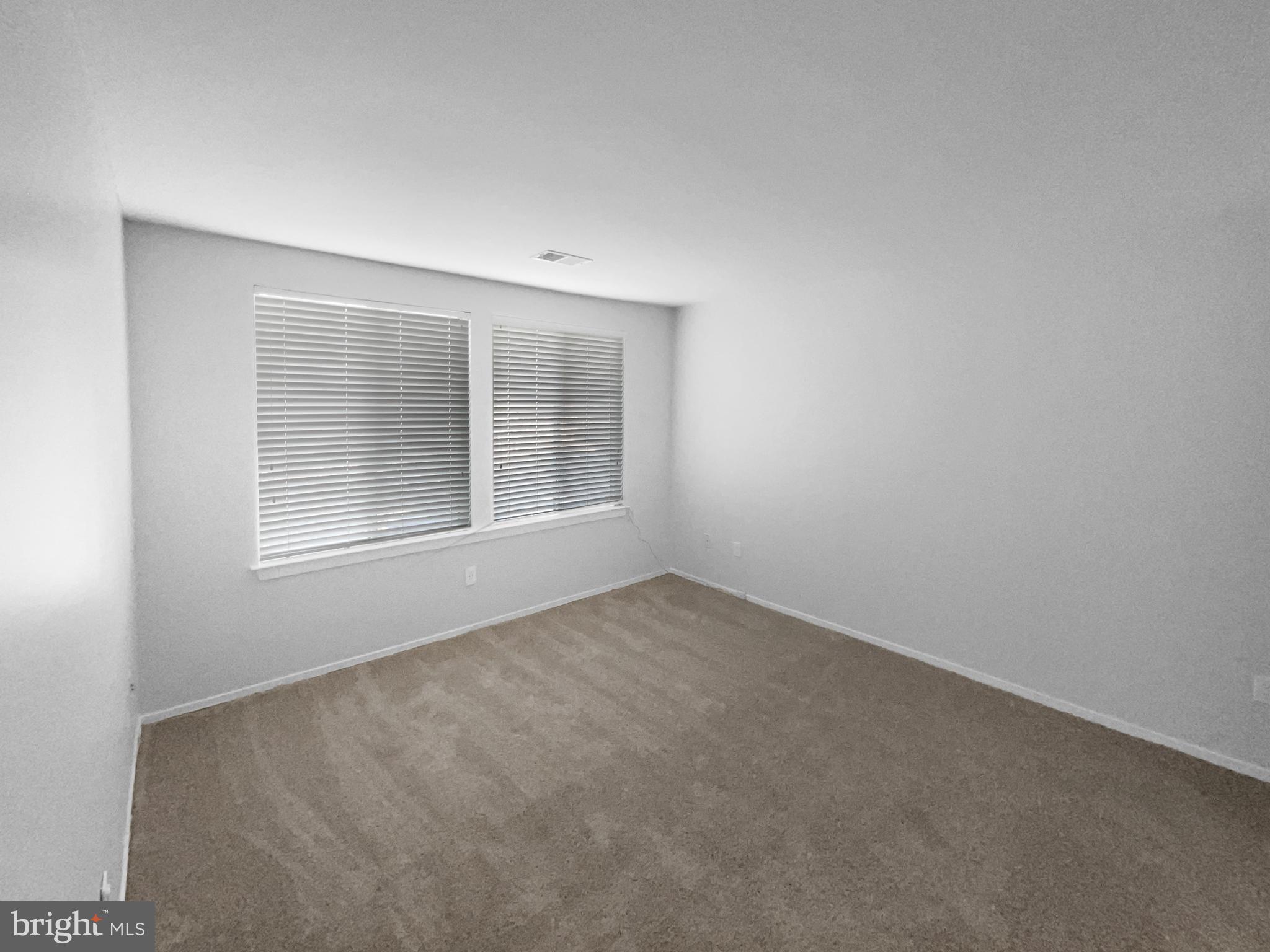 11708 Summerchase Circle, Unit D Reston, VA 20194 - Photo 5 of 37 Gallery Image 5