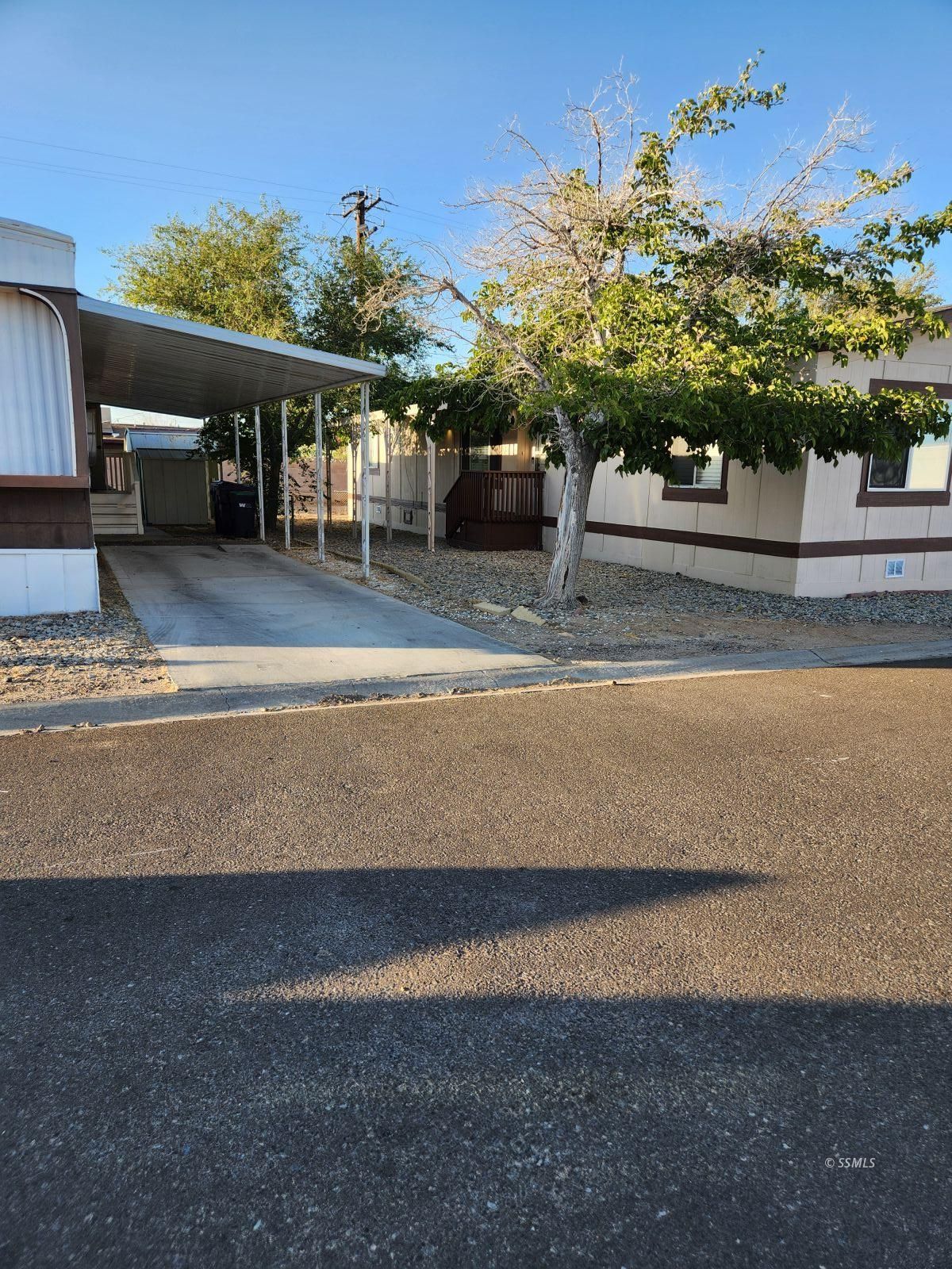 1400 Wayne Street, Unit 33 Ridgecrest, CA 93555 - Photo 3 of 35