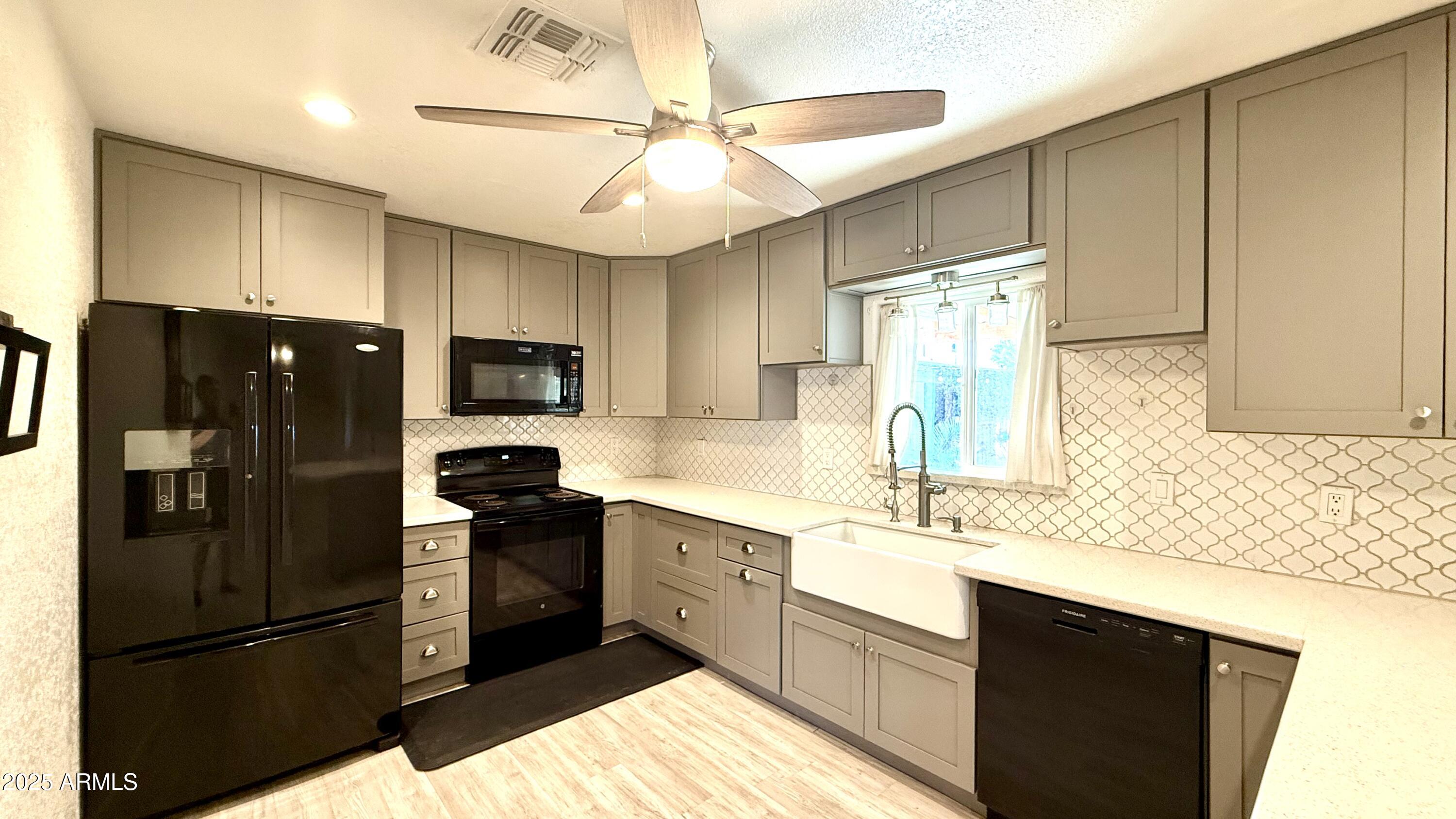 4518 West Crivello Avenue, Unit B Laveen, AZ 85339 - Photo 2 of 15 img_3848