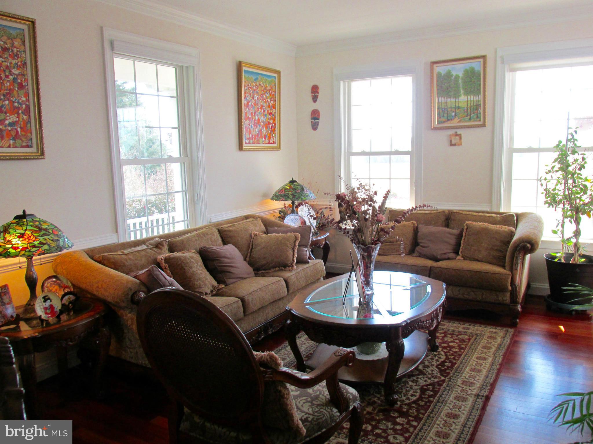 17 Crum Road Walkersville, MD 21793 - Photo 9 of 27 Living Room