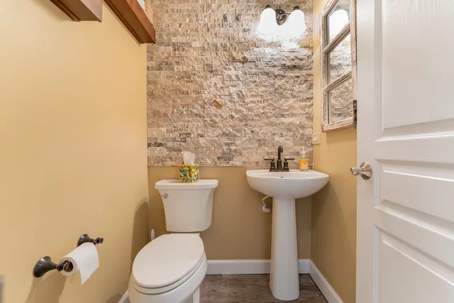 $300,000 | 794 Pointe Drive, Unit 794, Crystal Lake, IL 60014